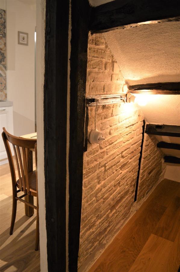 Domu 600 - Suite Mini Appartamento Cagliari Centro Storico Extérieur photo