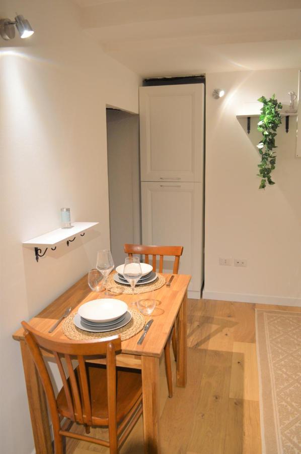 Domu 600 - Suite Mini Appartamento Cagliari Centro Storico Extérieur photo