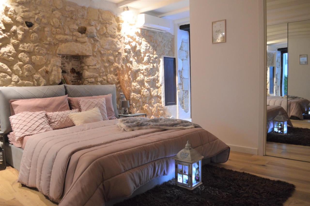 Domu 600 - Suite Mini Appartamento Cagliari Centro Storico Extérieur photo