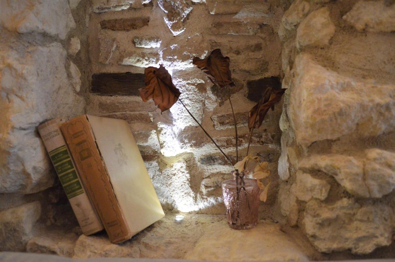 Domu 600 - Suite Mini Appartamento Cagliari Centro Storico Extérieur photo